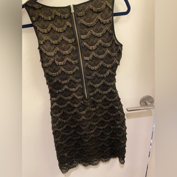 Guess Flapper Dress Size 4 - Picture 2 of 3
